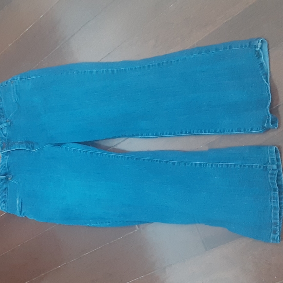 Jeans - Picture 2 of 4